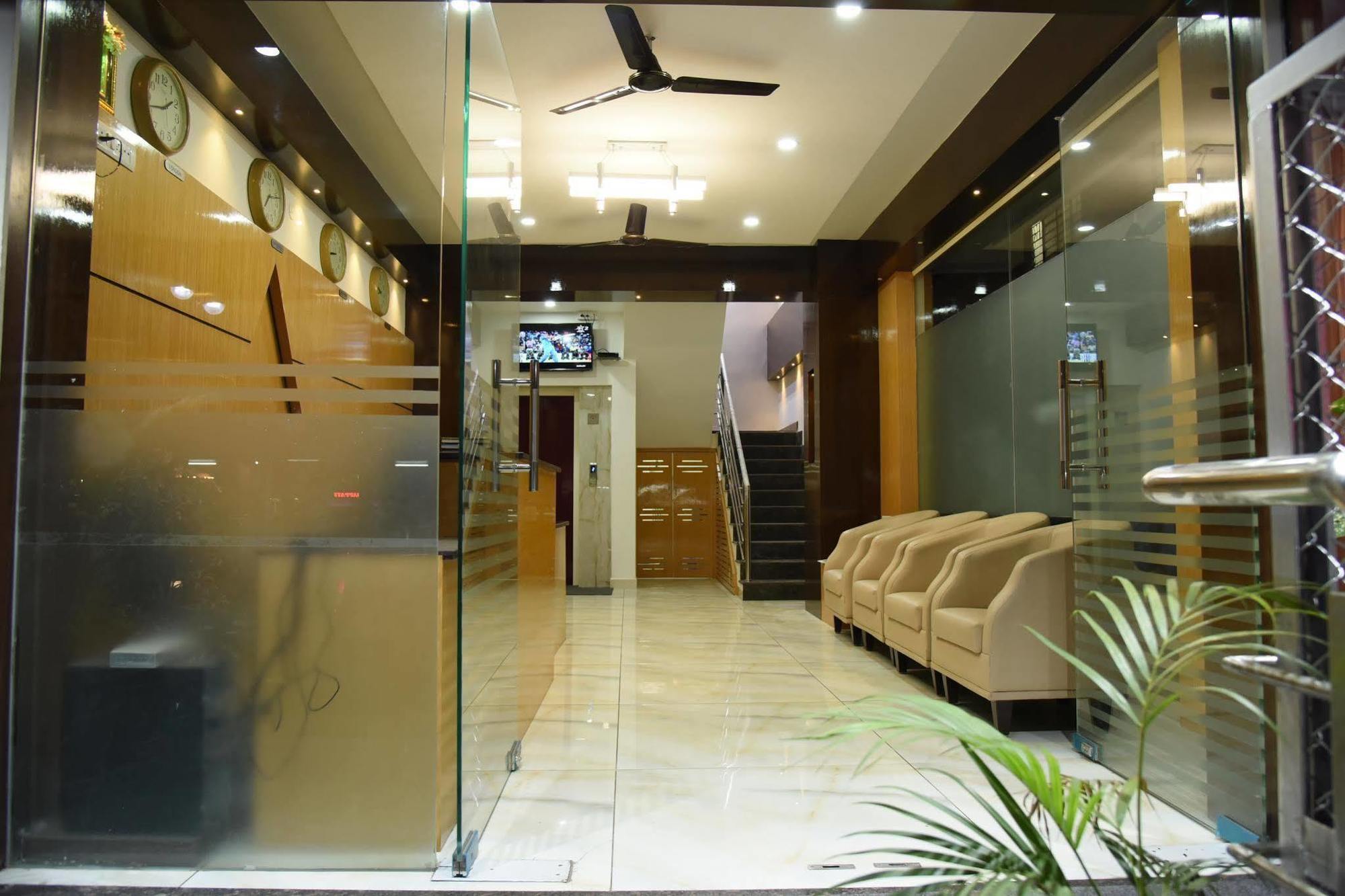 Capital O 76622 Hotel Raama Grand Mysore Exterior foto